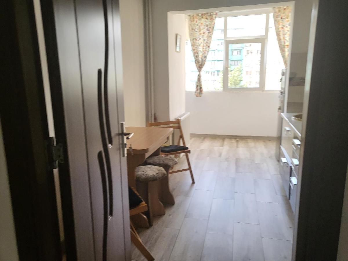 Apartament Cu 3 Camere Chiar In Inima Capitalei Bukurešť Exteriér fotografie